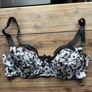 Fantasia Floral Black  and White Bra Size 32DD